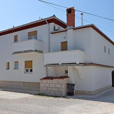 Apartments And Rooms By The Sea Banjol, Rab - 19692 Exteriör bild