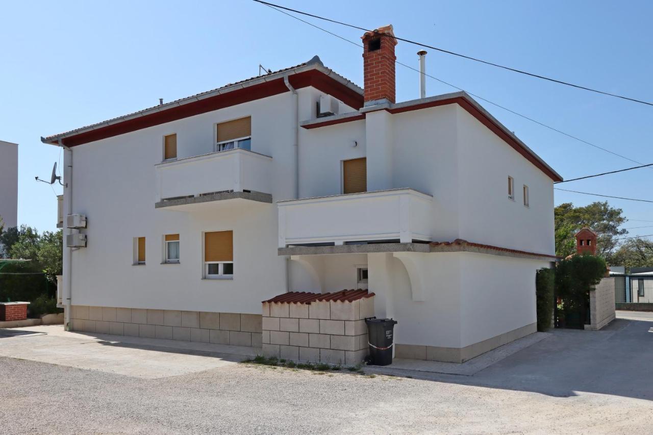 Apartments And Rooms By The Sea Banjol, Rab - 19692 Exteriör bild