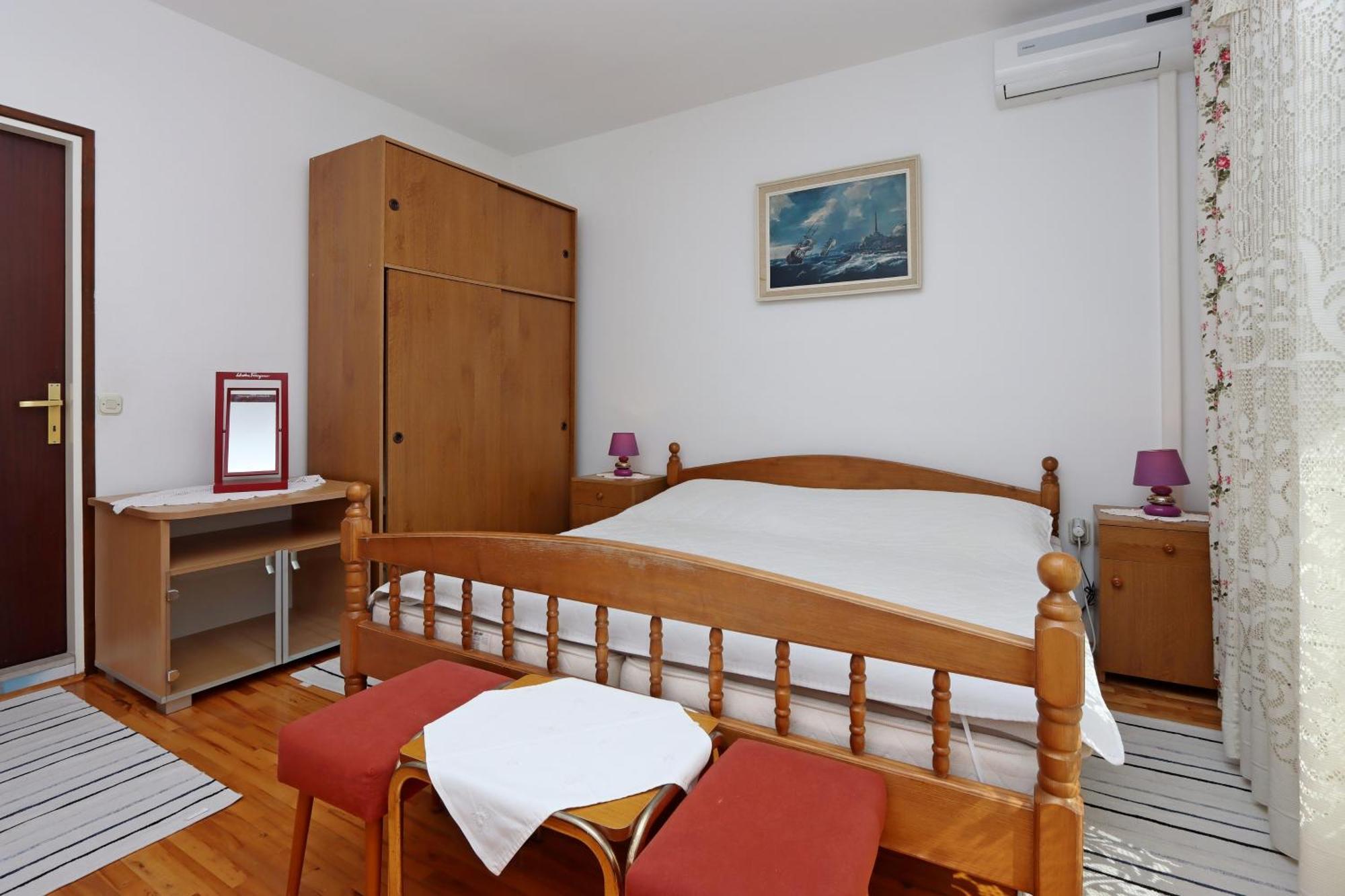 Apartments And Rooms By The Sea Banjol, Rab - 19692 Rum bild